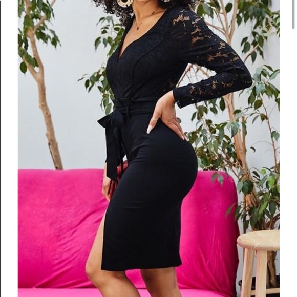 Lace midi dress - Picture 2 of 3